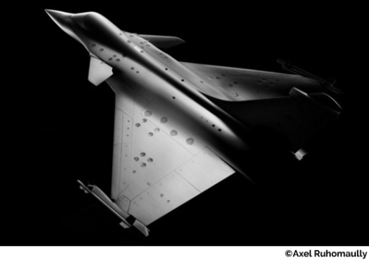 Axel Ruhomaully annonce sa nouvelle exposition avec le soutien de Dassault Aviation