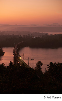 Rail India Koji Yoneya Photo Exhibition - Rail India 米屋 こうじ写真展