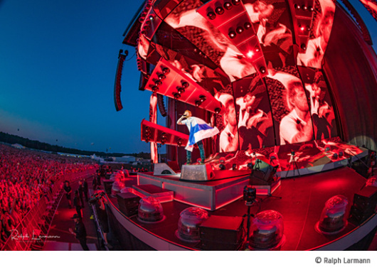 Ralph Larmann announces Stars on Stage exhibition